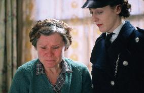 Directed By: Mike LEIGH. VERA DRAKE