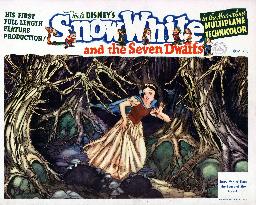 SNOW WHITE AND THE SEVEN DWARFS