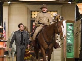 NATM-107  Larry Daley (Ben Stiller, left) and Teddy Roosevel