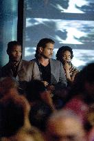 JAMIE FOXX as Detective Ricardo Tubbs, COLIN FARRELL as Dete