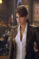 GR-091 &#x2013; Eva Mendes stars in Columbia Pictures&#x2019