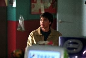 SMALLVILLE (Season 1) Tempest (Episode #227620) Roll 106, Fr