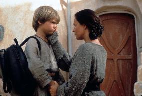 STAR WARS: EPISODE I - THE PHANTOM MENACE