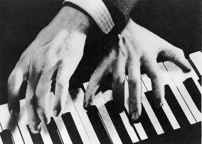 GEORGE GERSHWIN