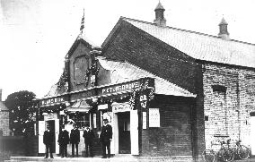 THE PICTUREDROME CINEMA  HITCHIN IN JUNE 1911 *** Local Capt