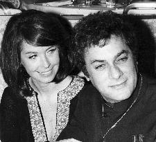 CHRISTINE KAUFMANN &amp; TONY CURTIS married 1963 - 1967 CHR