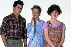 SIXTEEN CANDLES