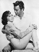 NATALIE WOOD and ROBERT WAGNER Publicity shot for ALL THE FI
