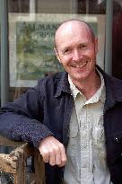 THE WIND THAT SHAKES THE BARLEY