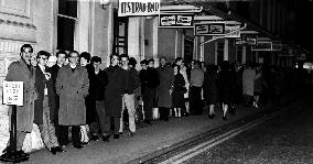 Cinema queue for IT'S TRAD DAD