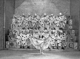 HER SISTER FROM PARIS