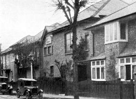 NETTLEFOLD FILM STUDIOS, Walton On Thames          Picture l