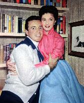 Married couple -  singer / actor VIC DAMONE and Italian-born