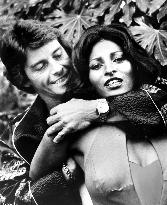 FOXY BROWN