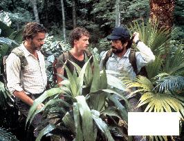 FLORIDA STRAITS (US1986) LEFT, RAUL JULIA, RIGHT, FRED WARD