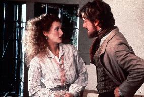 THE FRENCH LIEUTENANT'S WOMAN