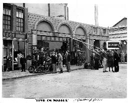 LOVE ON WHEELS (BR1932) directed by Victor Saville FILMING A