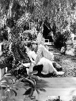 LOVE ME TONIGHT (US1932) MAURICE CHEVALIER, JEANETTE MACDONA
