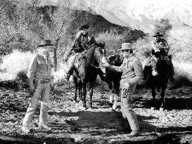 THE LAW AND JAKE WADE (US1958) L-R, RICHARD WIDMARK, DEFORES