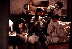 LITTLE WOMEN