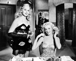 LADIES OF THE CHORUS (US1948) ADELE JERGENS, MARILYN MONROE