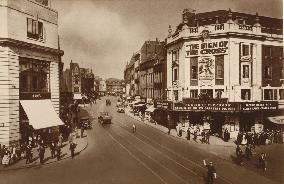 PARAMOUNT CINEMA   NEW BRIGGATE  LEEDS        PICTURE FROM T