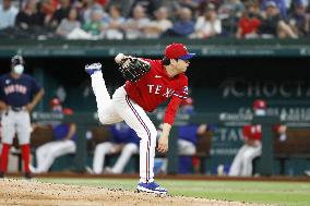 Baseball: Rangers pitcher Yang Hyeon Jong