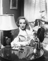 MARLENE DIETRICH