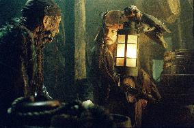 PIRATES OF THE CARIBBEAN: DEAD MAN'S CHEST