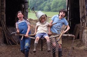 NANNY MCPHEE AND THE BIG BANG
