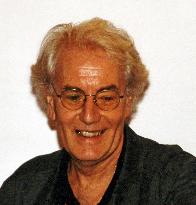 CLYDE JEAVONS