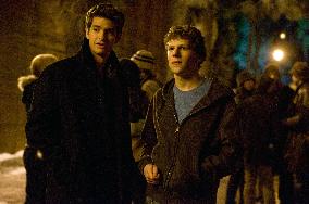 THE SOCIAL NETWORK