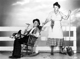 MA AND PA KETTLE AT HOME