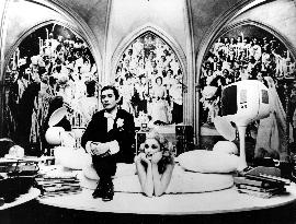 Who are you, Polly Maggoo?