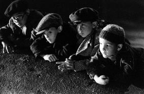 The City of Lost Children film (1995)