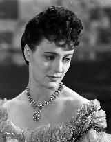 Audrey Fildes in Kind Hearts and Coronets (1949)