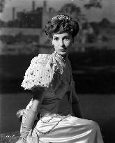 Valerie Hobson in Kind Hearts and Coronets (1949)