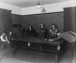 Boys club snooker game, 1932