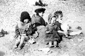 Children c1900