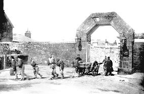 Princetown, Dartmoor Prison Gate &amp; Convicts 1890