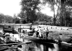 Shepperton, the Lock 1890