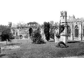 Wells, Bishop's Palace, Ruins 1890