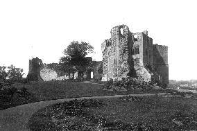 Newark-on-Trent, Castle Gardens 1890