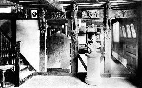 Stratford-upon-Avon, Shakespeare's Birthplace, interior 1892