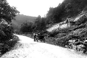 Bonsall, Via Gellia, Tufa Cottage 1892