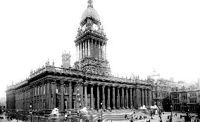 Leeds, the Town Hall 1894