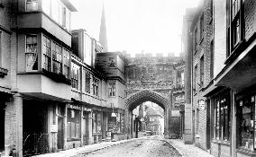 Salisbury, High Street Gate 1894