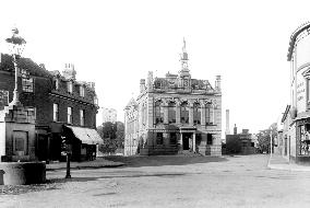 Staines, Town Hall 1895