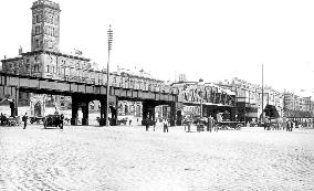 Liverpool, the Overhead Railway 1895