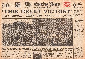 1945 Evening News (London) World War Two ends and VJ Day